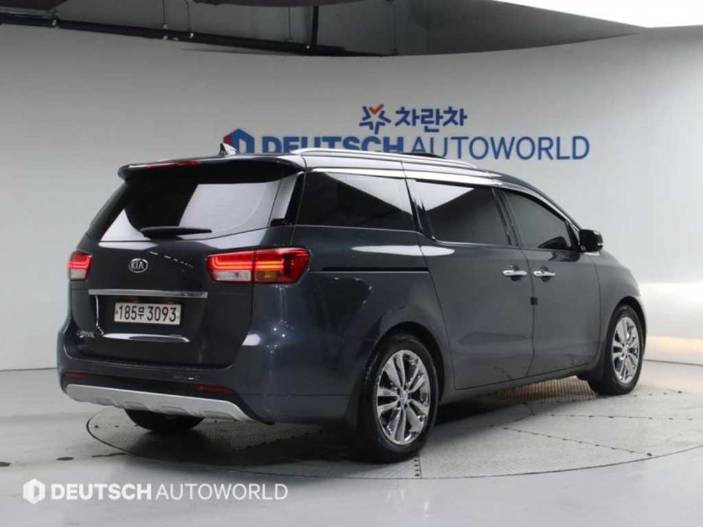 기아 카니발 디젤 9인승 노블레스 사진 2/20