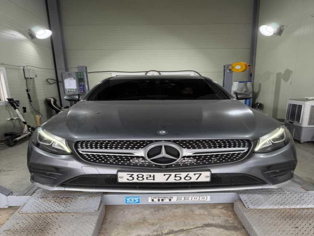 Mercedes-Benz GLC-Class GLC220d 4MATIC Premium Coupe