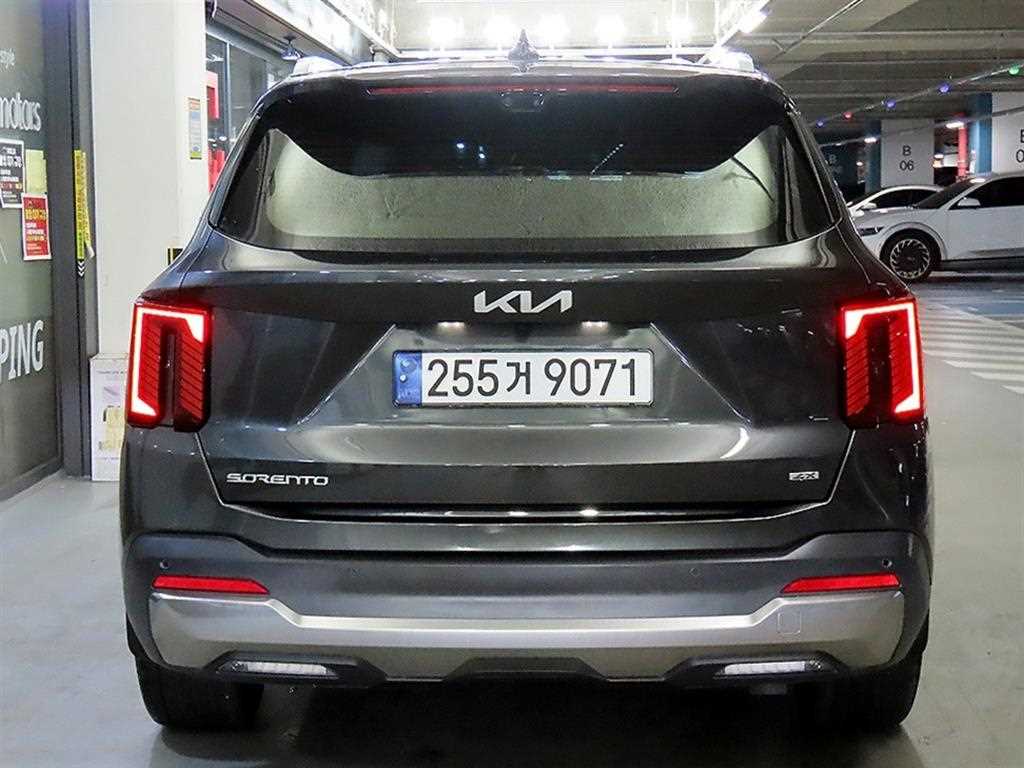 Kia Sorento Gasoline 2.5T 4WD Signature — фото 5