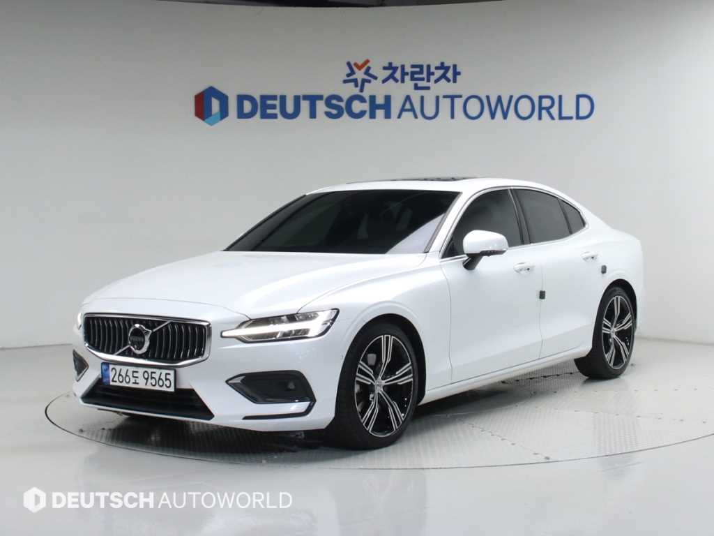S60(3세대) B5 인스크립션 2022년식