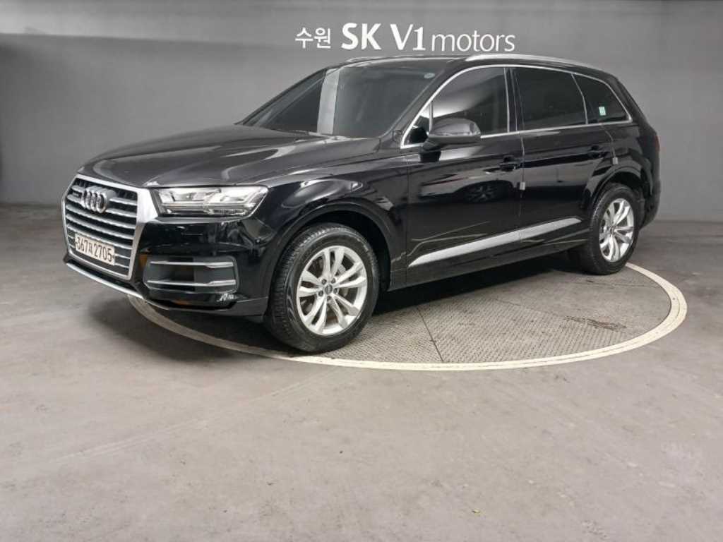 Q7 (4M) 45 TFSI 콰트로 2019년식