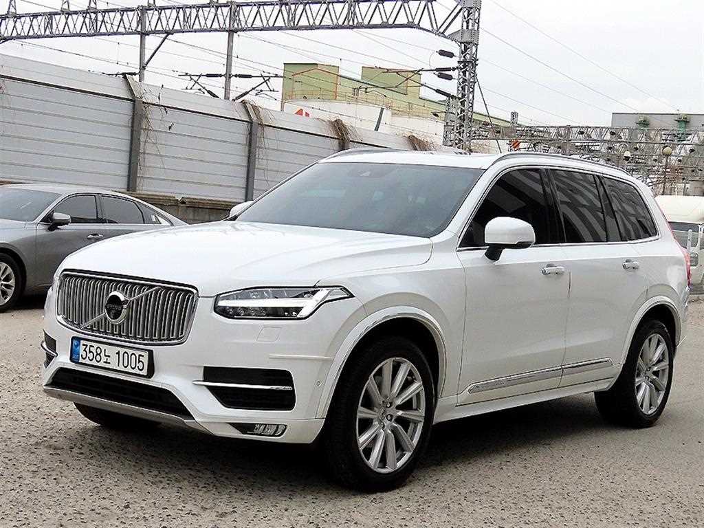 볼보 XC90 2.0 T6 AWD 인스크립션 사진 2/20