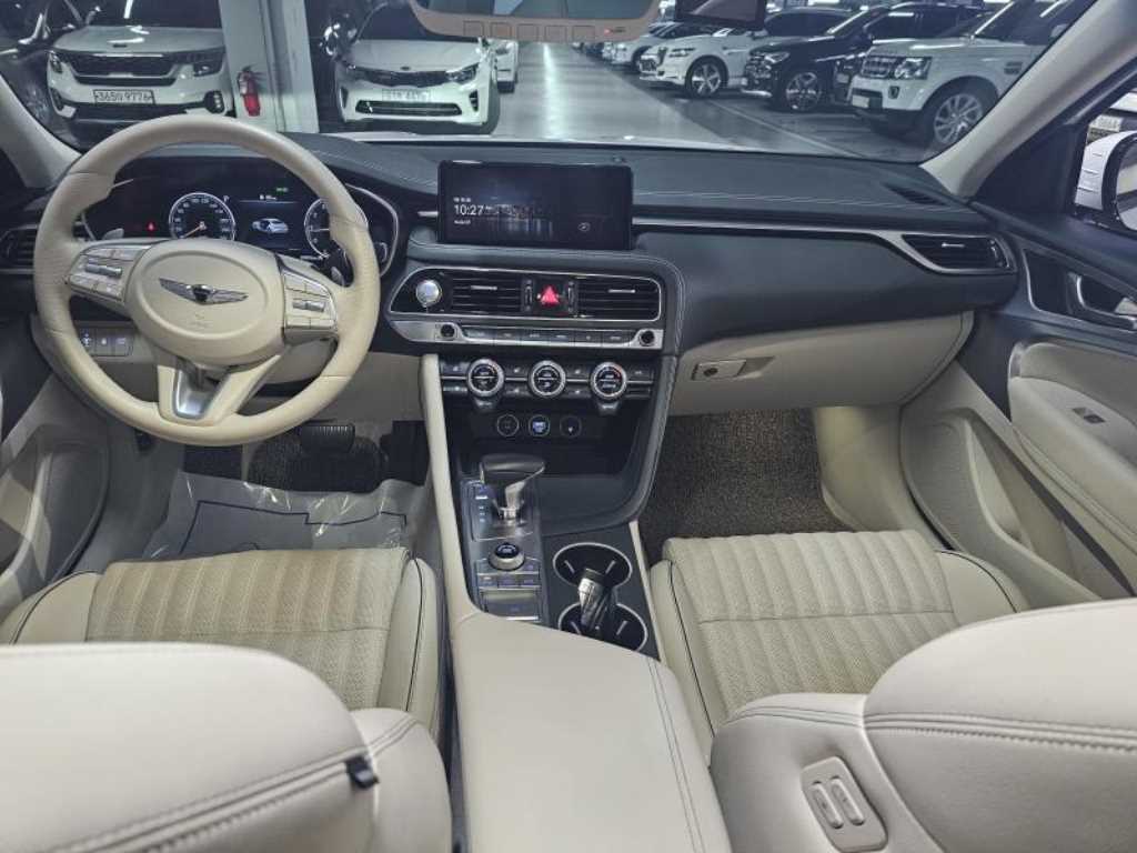 Genesis G70 Gasoline 2.0T 2WD — фото 5