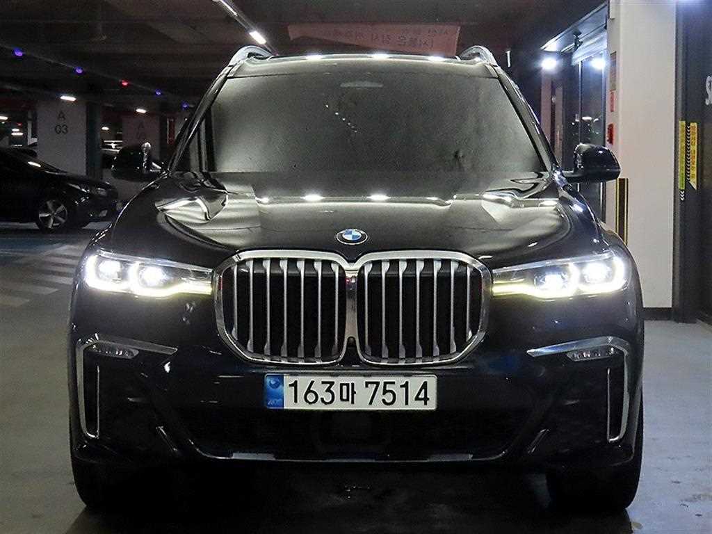 BMW X7 xDrive 40i M 스포츠 사진 2/20