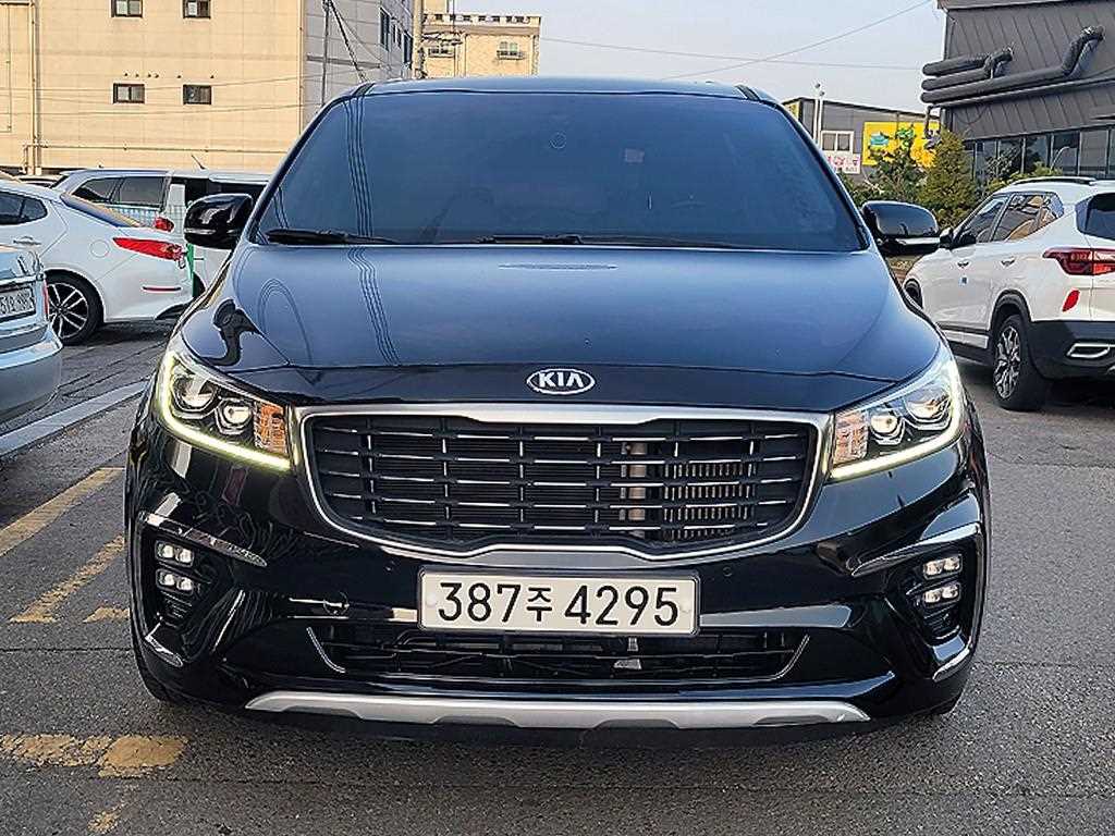 더 뉴 카니발 디젤 9인승 노블레스 2019년식