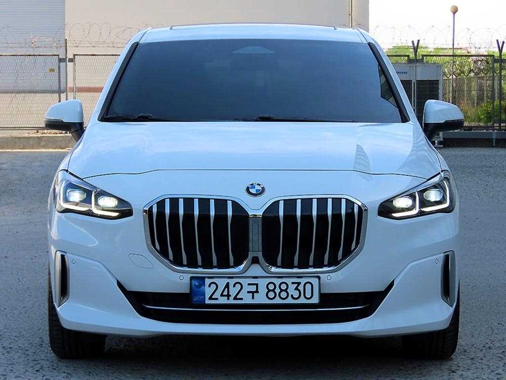 BMW 2시리즈 220i 럭셔리 사진