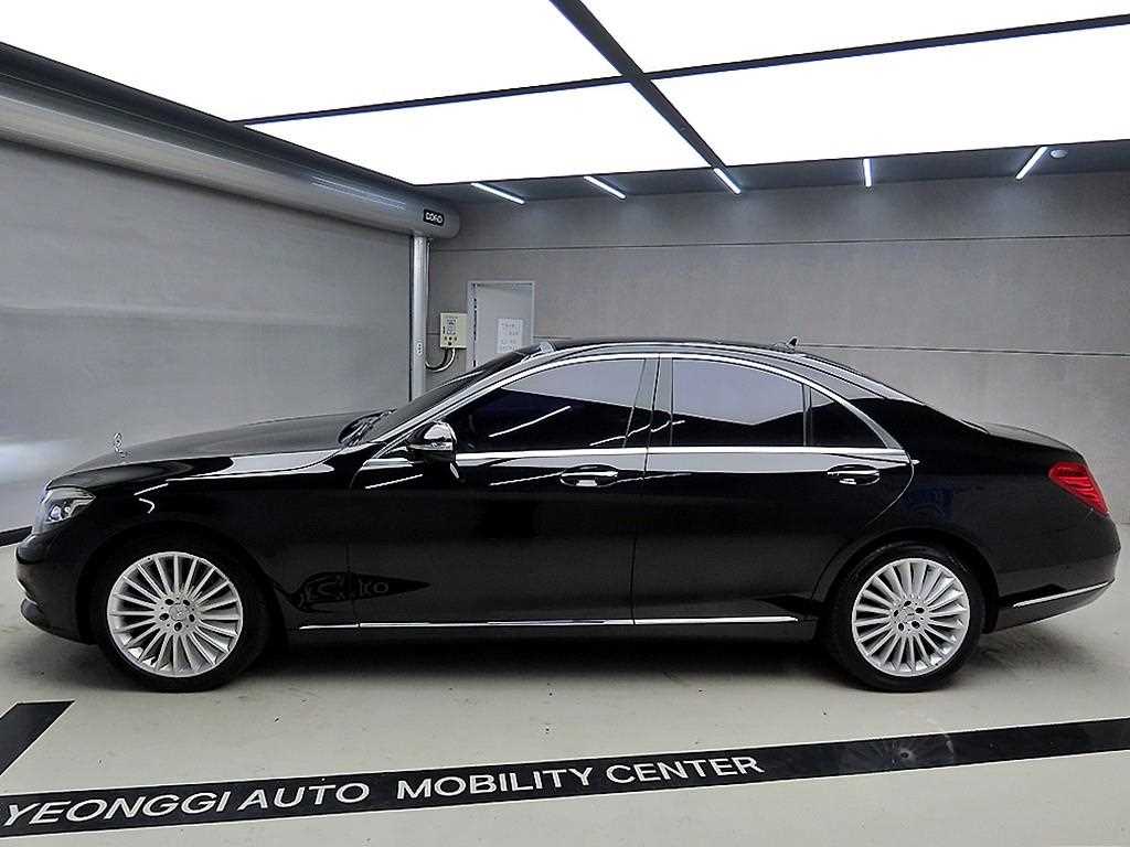 Mercedes Benz S Class - Vista 8