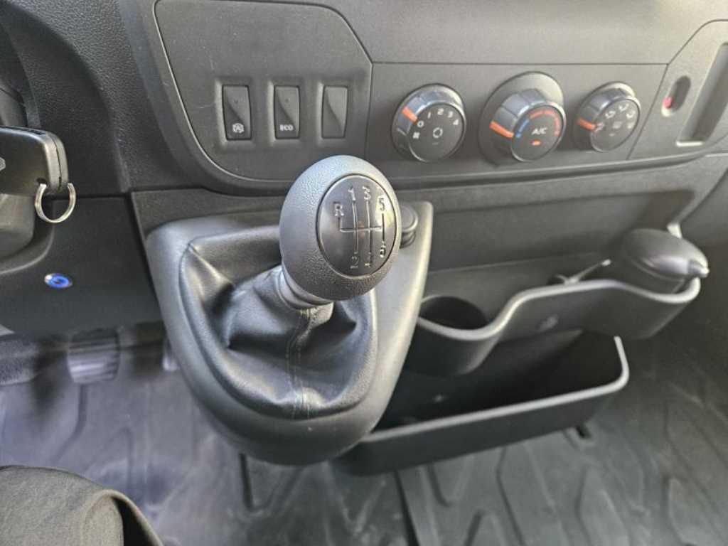 Renault Master 2.3 9