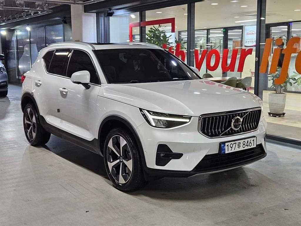 Volvo XC40 B4 AWD Ultimate Bright