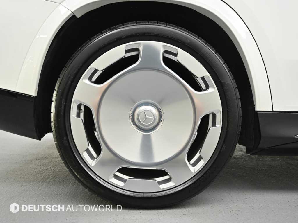 Mercedes-Benz GLS-Class Maybach GLS600 4MAITC — фото 5