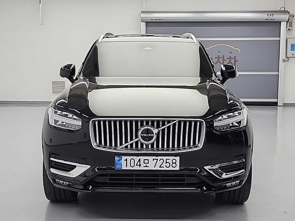 볼보 XC90 2.0 B6 AWD 얼티메이트 브라이트 사진 2/18