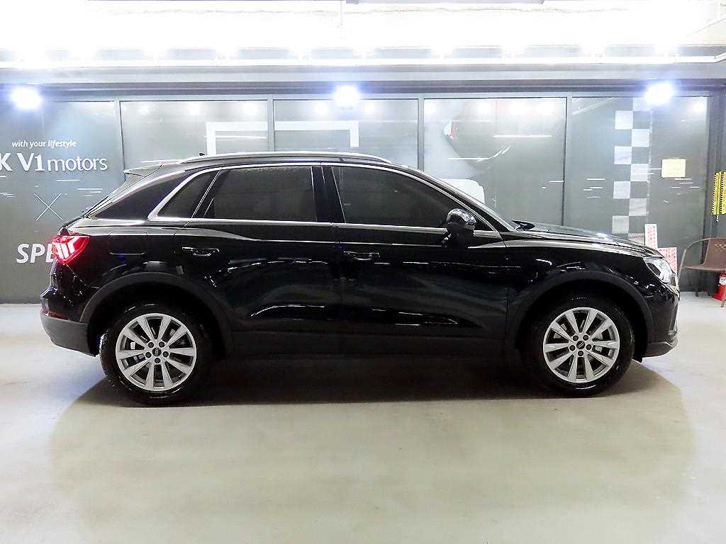 Audi Q3 35 TDI 4