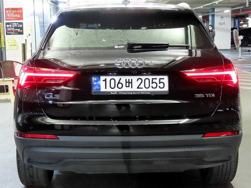 Audi Q3 35 TDI 6
