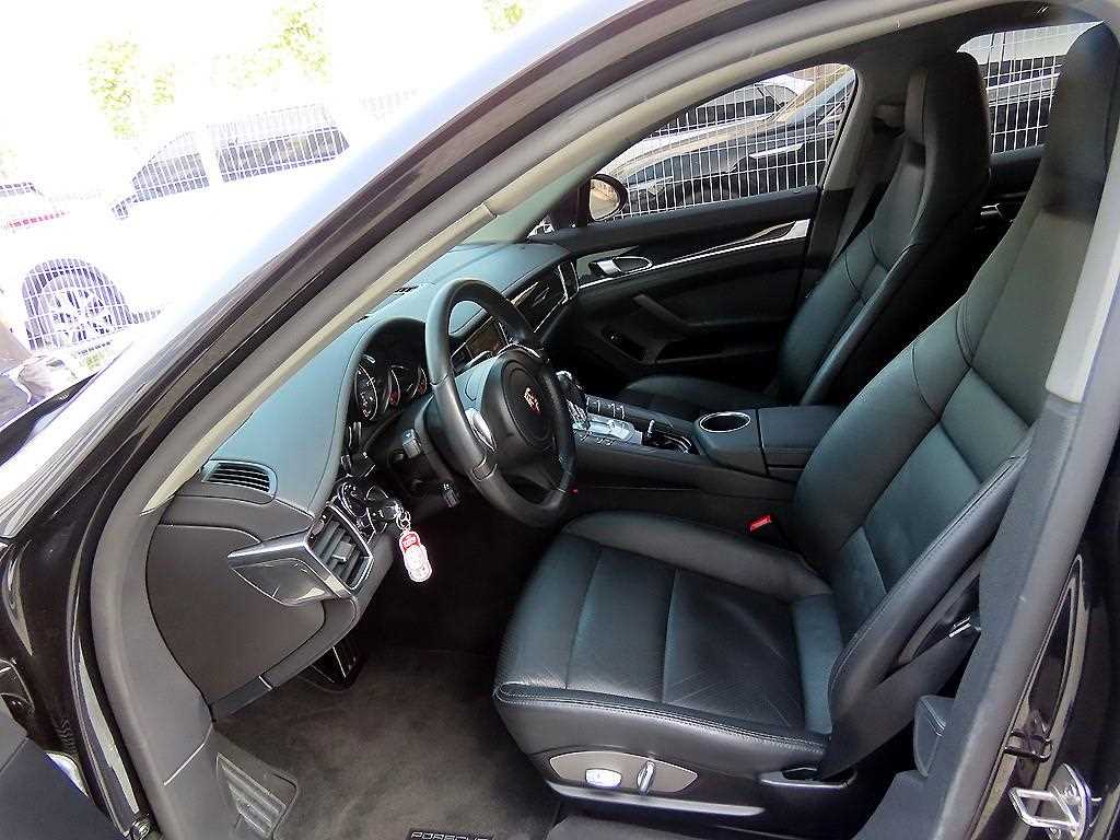 Porsche Panamera 3.6 2WD 6