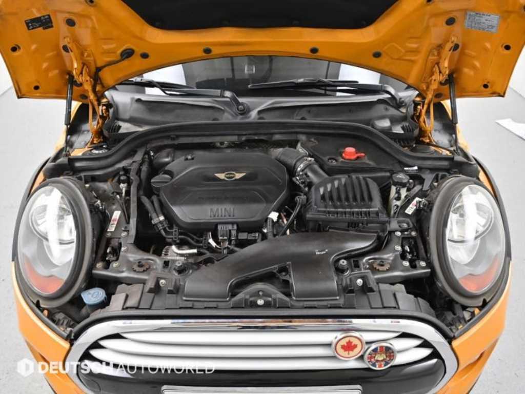 Mini Cooper Base Type 7