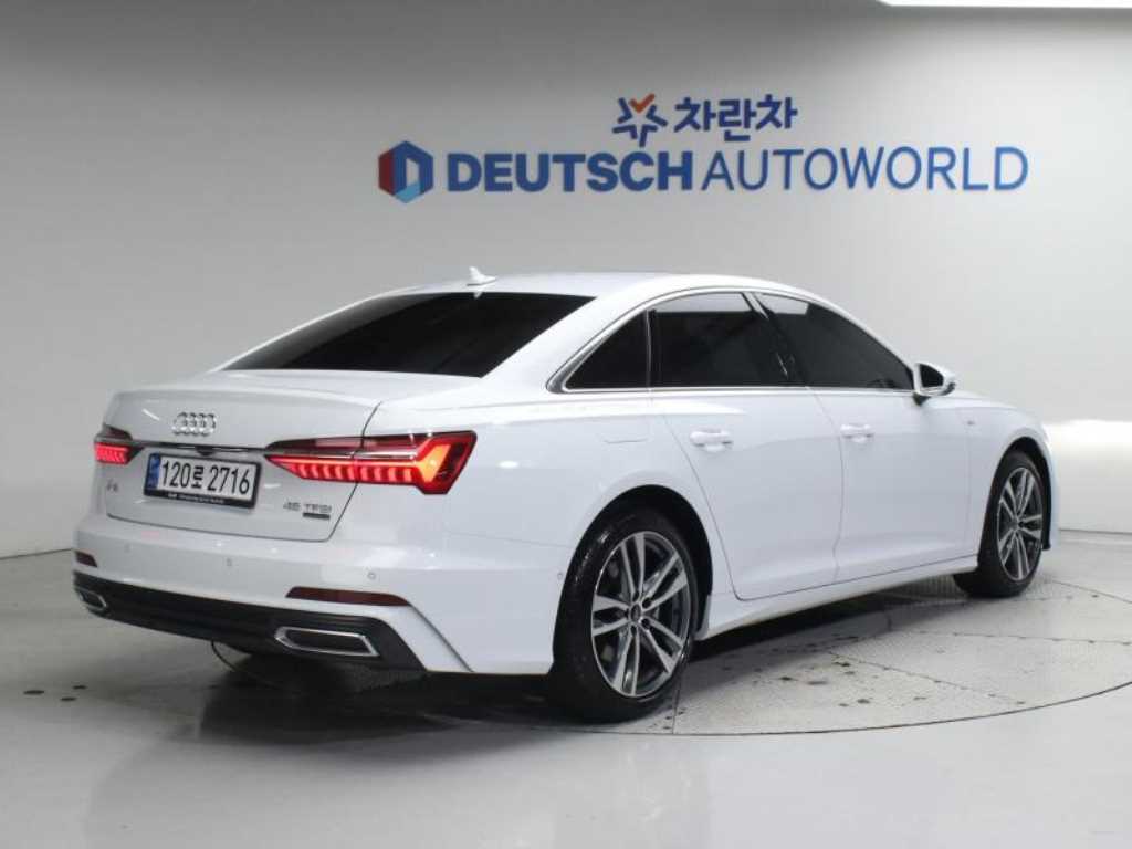 아우디 A6 45 TFSI 콰트로 프리미엄 사진 2/20