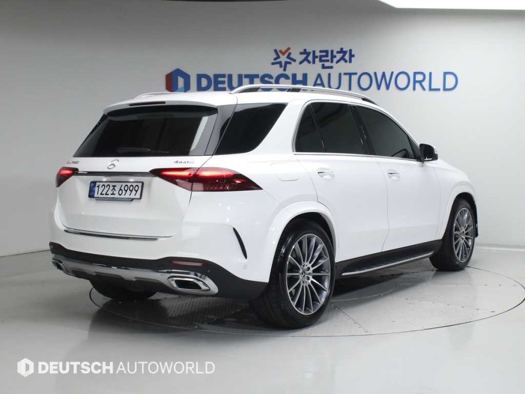 벤츠 GLE 클래스 GLE 450 4MATIC 사진 2/19