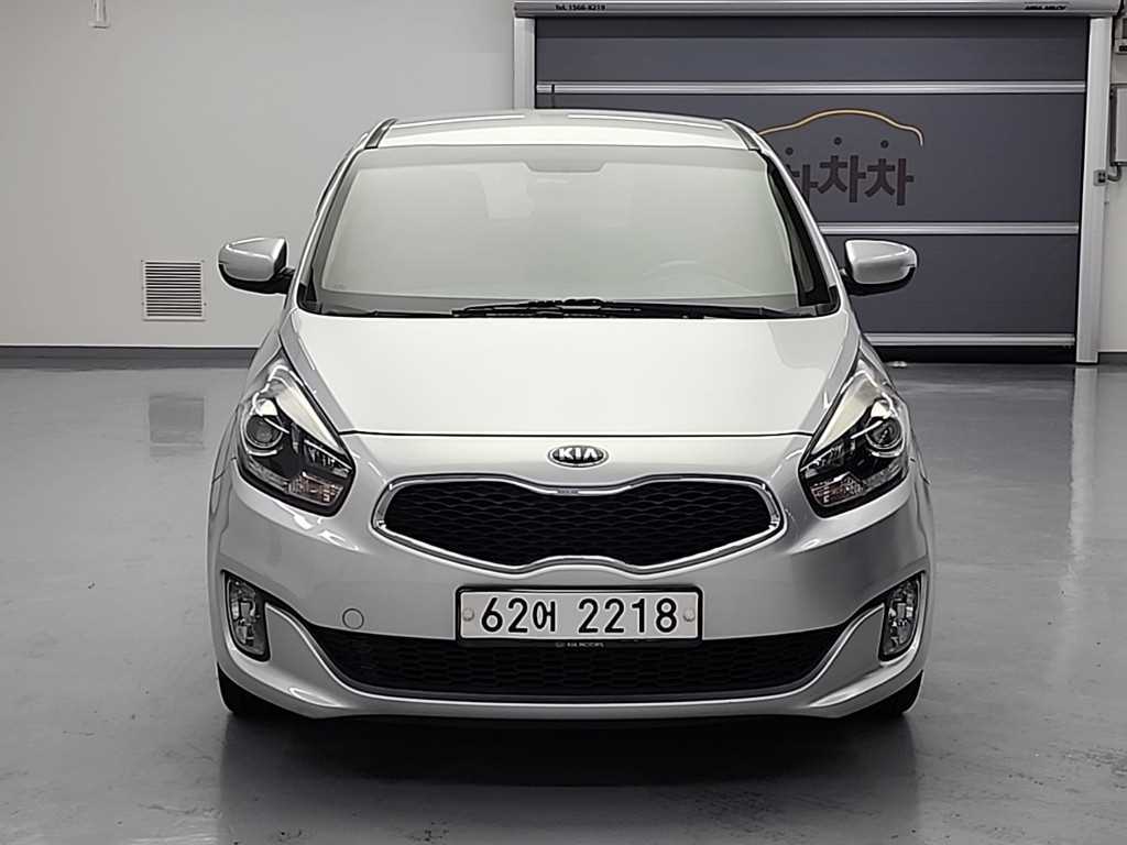 기아 카렌스 1.7 VGT 프레스티지 사진 2/18