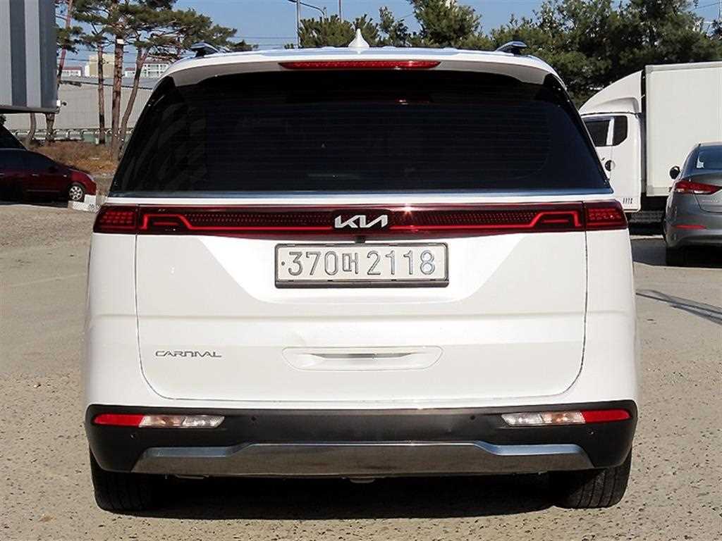 Kia Carnival Diesel Signature — фото 4