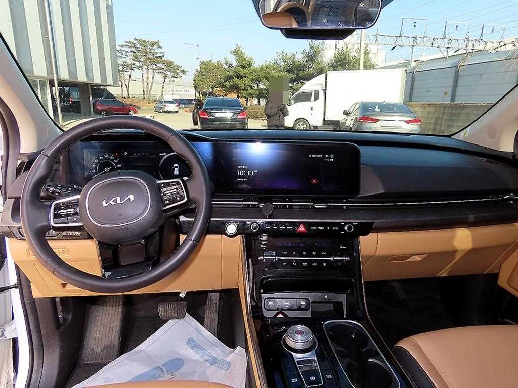 Kia Carnival Diesel Signature 9