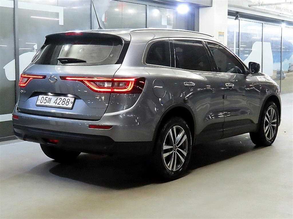 Renault QM6 Diesel 2WD RE 5