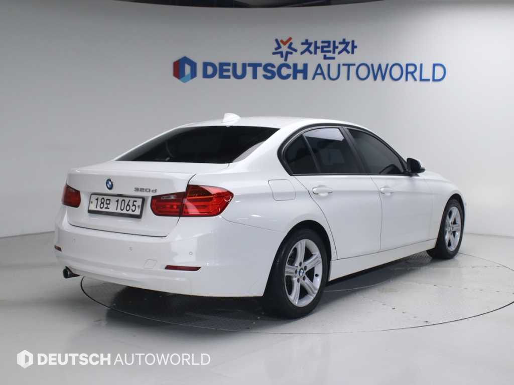 BMW 3시리즈 320d 사진 2/20