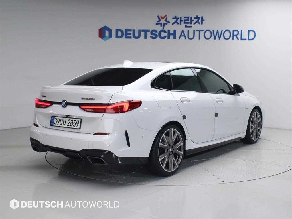 BMW 2시리즈 M235i xDrive 사진 2/20
