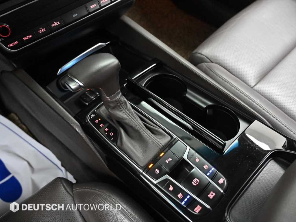 Kia K7 2.4 GDI Prestige 10