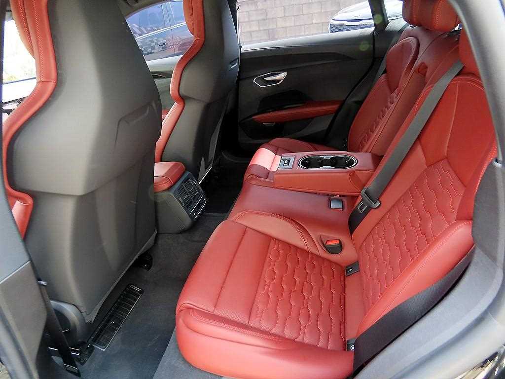 Audi e-tron GT Quattro Premium 7