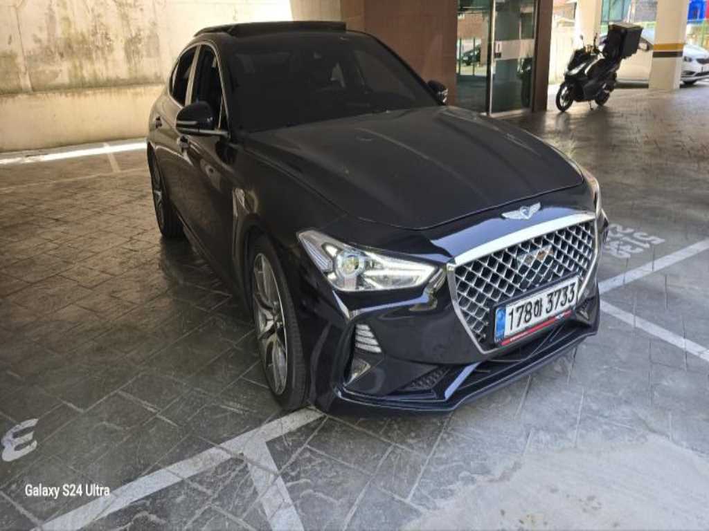 Genesis G70 2.0T Elite