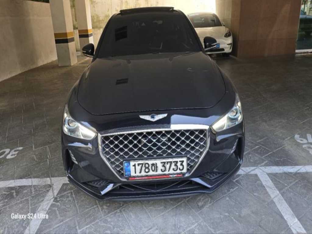 Genesis G70 2.0T Elite 3