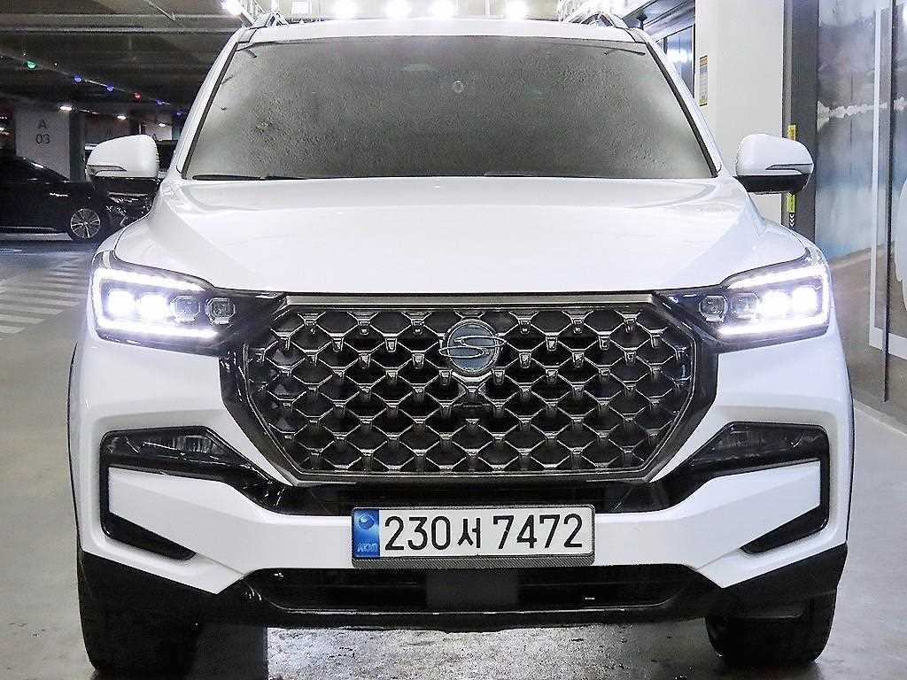 KGM 렉스턴 디젤 2.2 4WD 더 블랙 사진 2/20