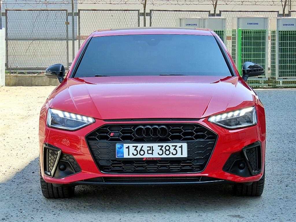 S4 (B9) 3.0 TFSI 콰트로 2023년식