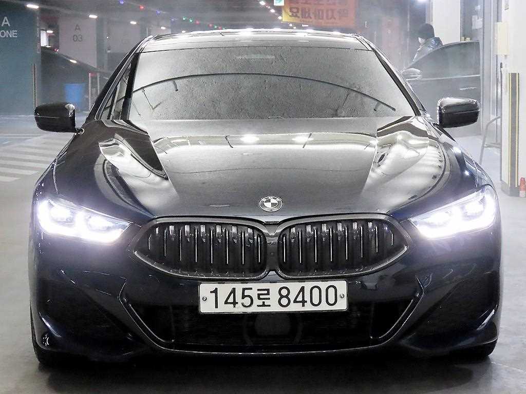 BMW 8시리즈 840d xDrive M 스포츠 그란쿠페 사진 2/20