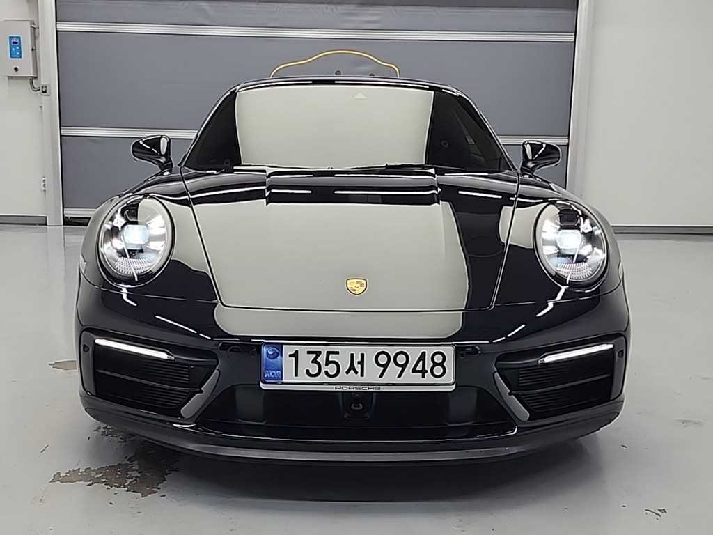 포르쉐 911 카레라 4 GTS 사진 2/18