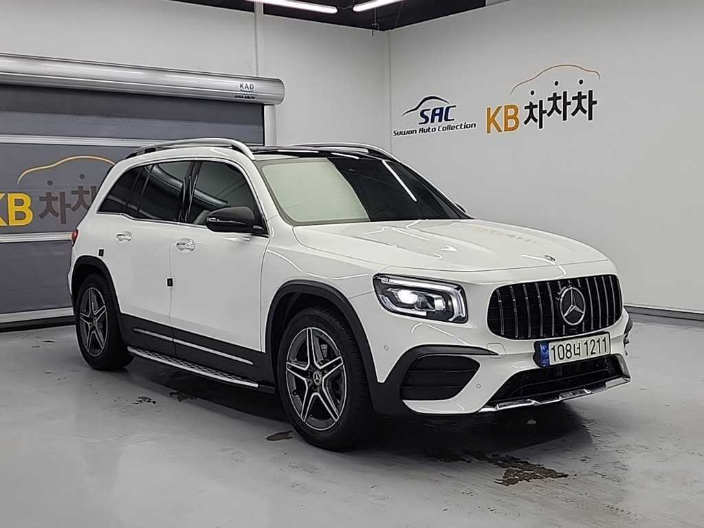 Mercedes-Benz GLB-Class GLB250 4MATIC 5