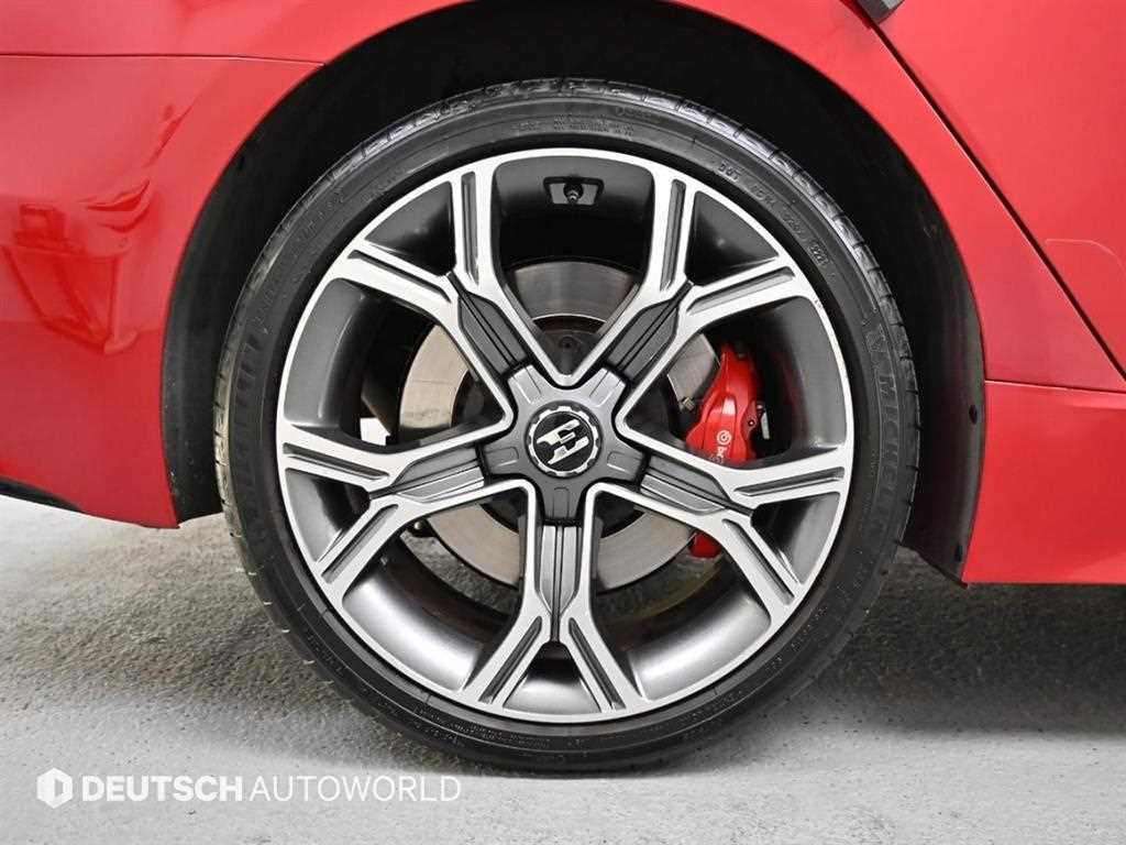 Kia Stinger Gasoline 2.0 Turbo 2WD Platinum 6