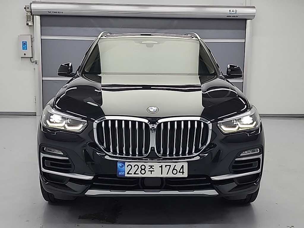 BMW X5 xDrive 45e xLine 사진