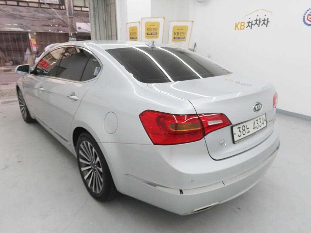 KIA K7 - Vista 4