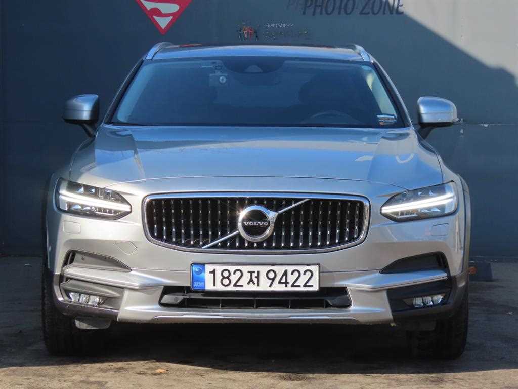 볼보 V90 D5 AWD 사진 2/20