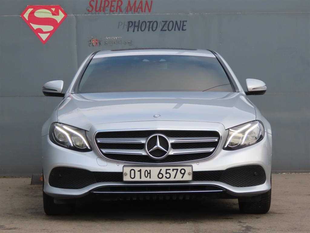 벤츠 E 클래스 E200 아방가르드 사진 2/20