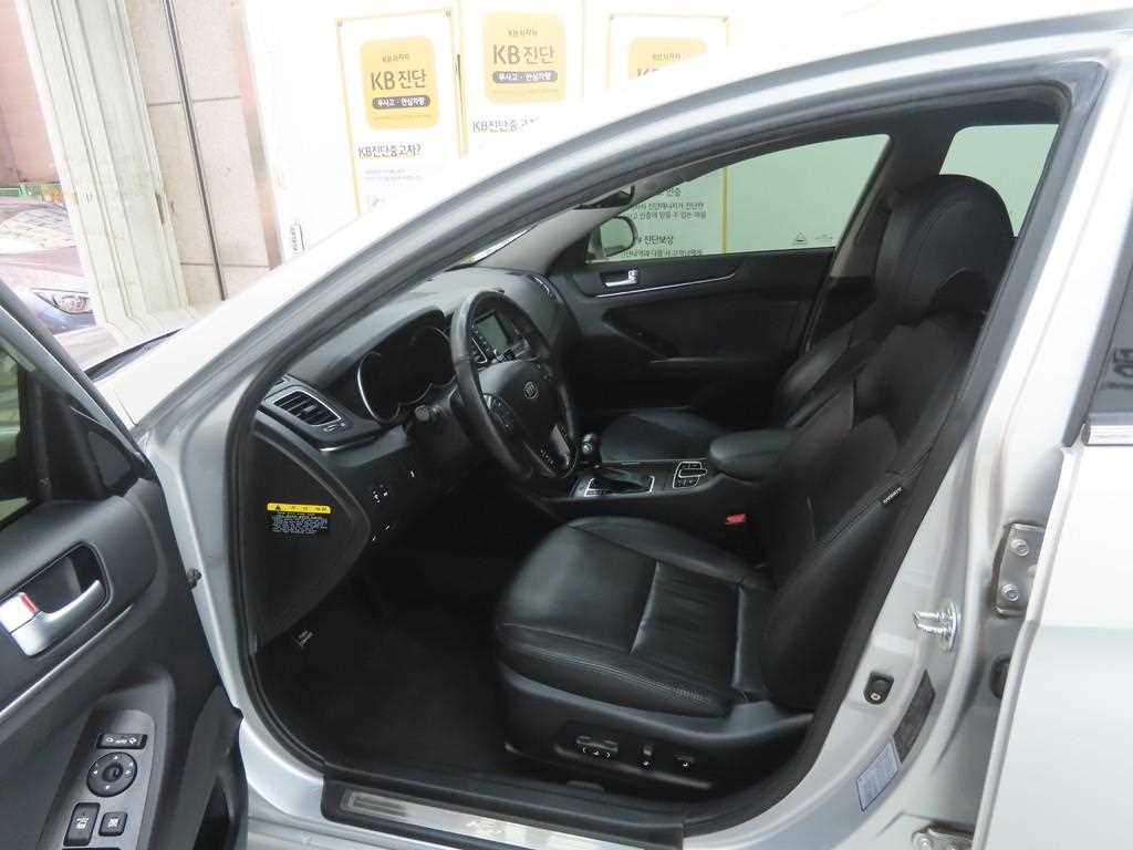 KIA K7 - Vista 5