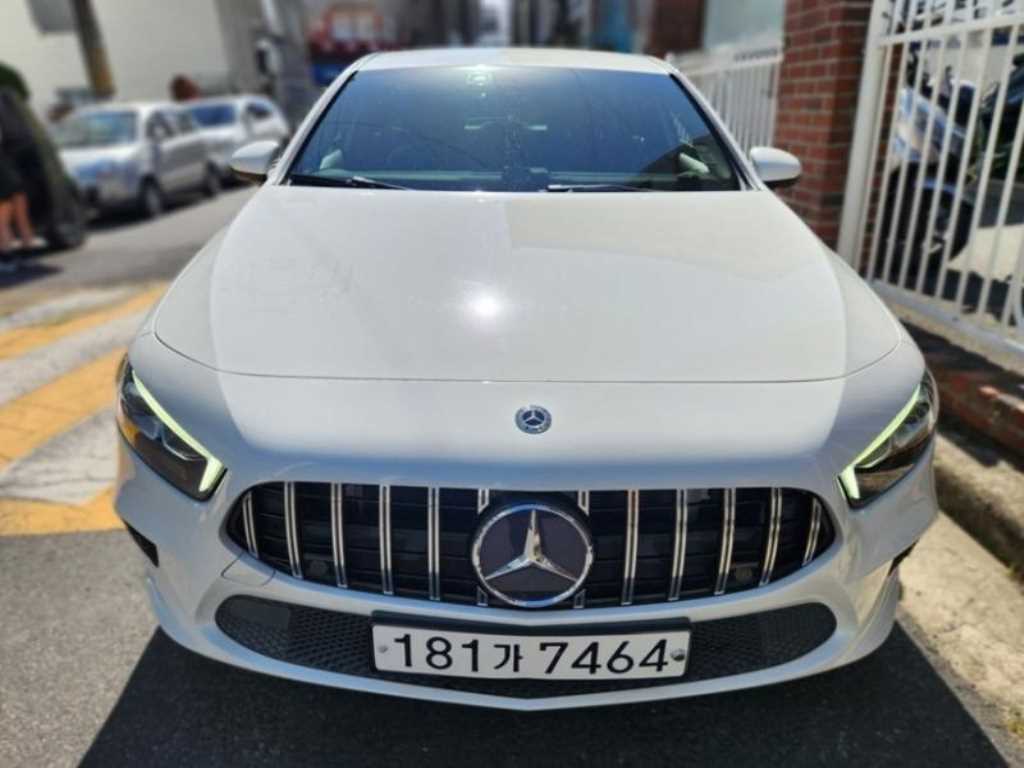 Mercedes-Benz A-Class A220 Hatchback