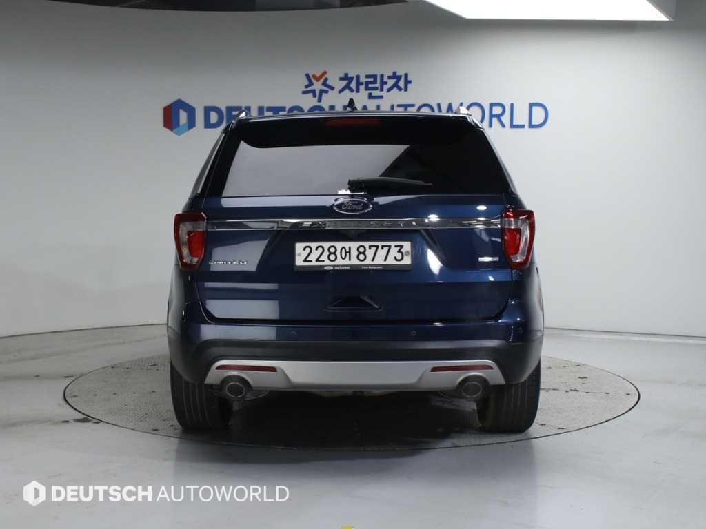 Ford Explorer 2.3 EcoBoost Limited 4WD 5