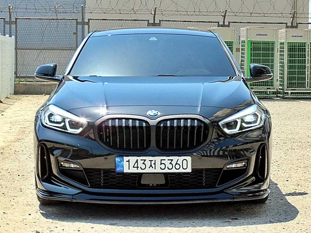 BMW 1시리즈 120i M 스포츠 사진
