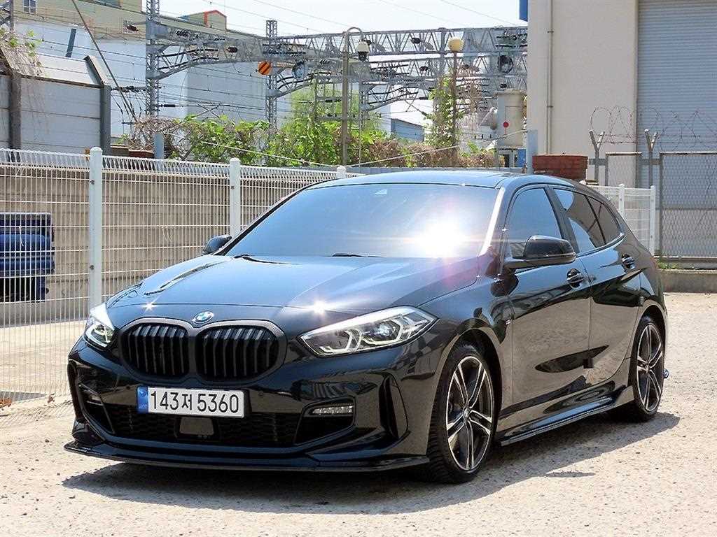 BMW 1시리즈 120i M 스포츠 사진 2/20