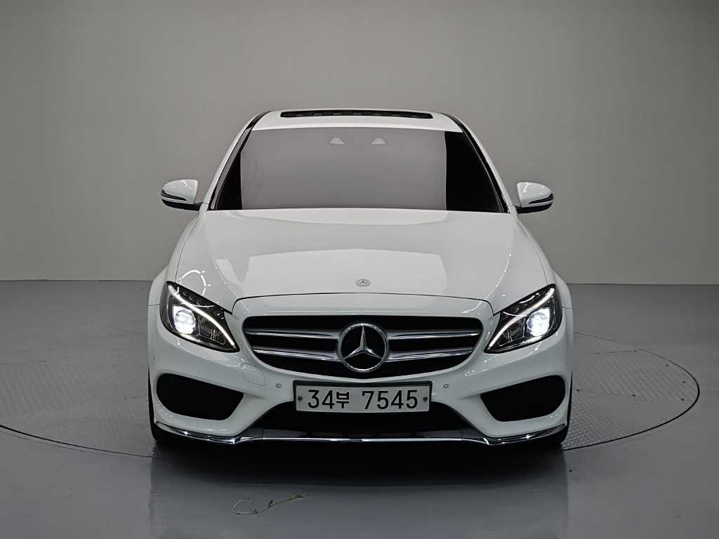 Mercedes-Benz C-Class C200 AMG LINE 3