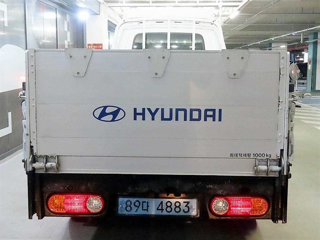 Hyundai Porter 1.0 Ton/ Super Cab/ Long Wheelbase 6