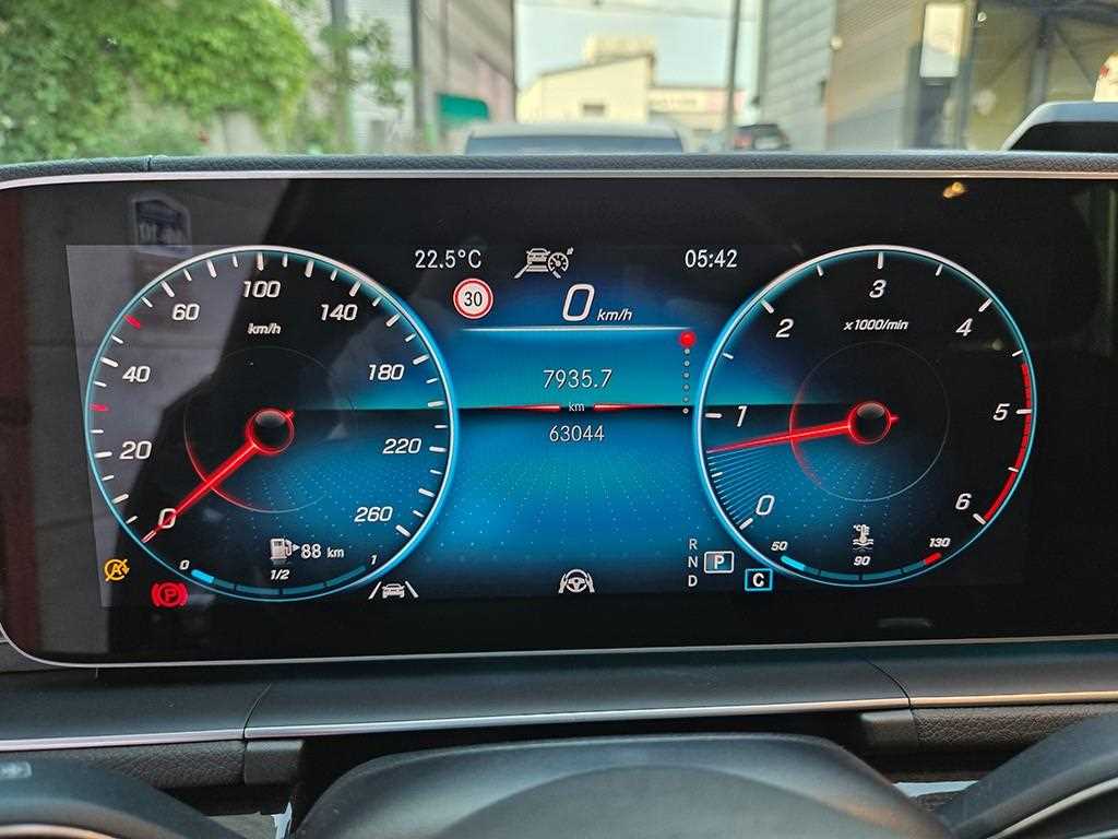 Mercedes-Benz GLE-Class GLE400d 4MATIC Coupe 9