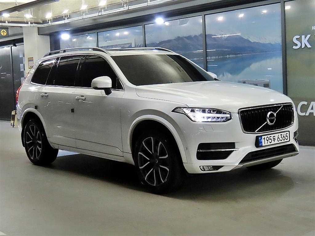XC90 2세대 2.0 D5 AWD 모멘텀 2017년식